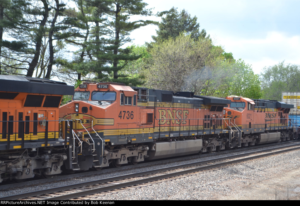 BNSF 4736